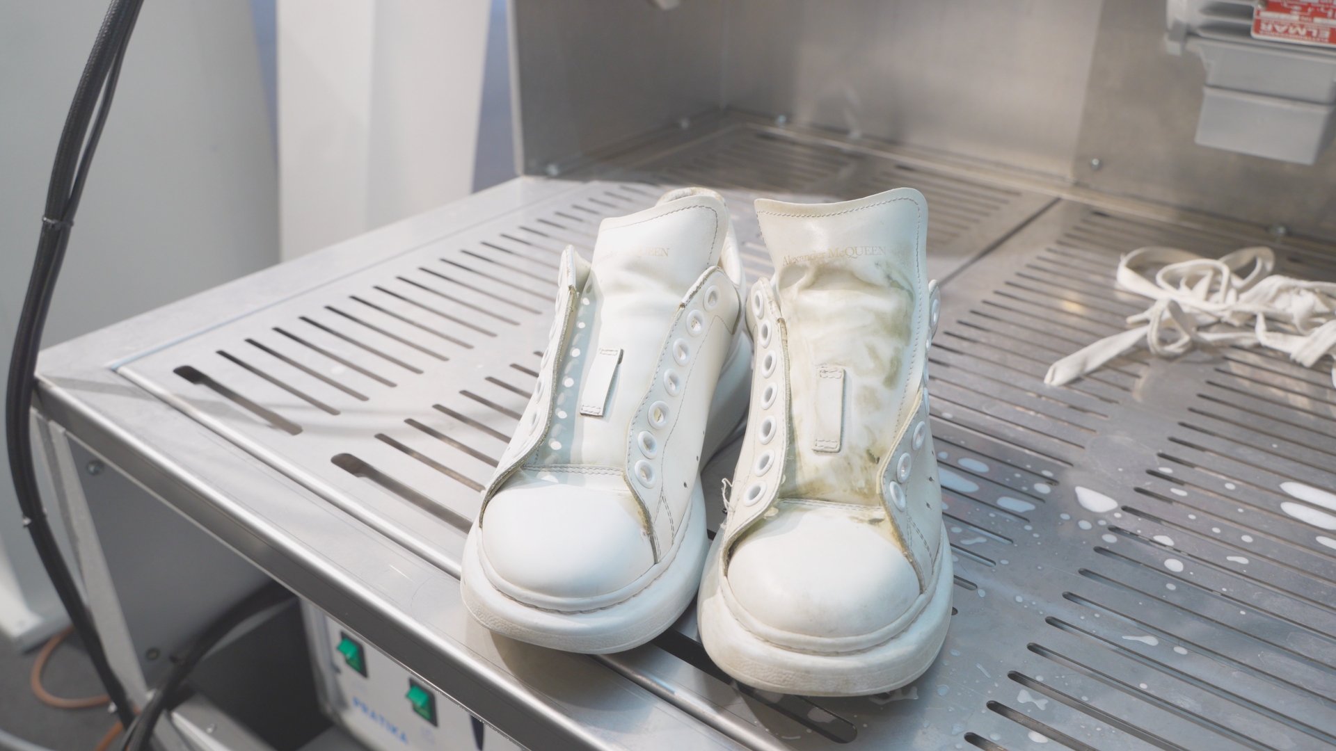 BOMBELLI – NUOVA GINEV: Renova Station per il lavaggio e la sanificazione di scarpe, borse, pelletteria