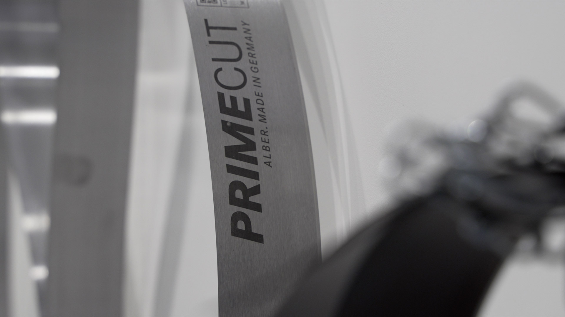 ALBER: Nuove lame a nastro a spaccare per pelli e cuoio