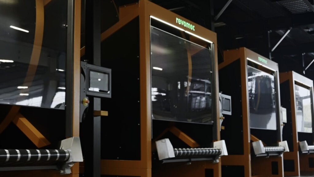 REVOMEC: Meno consumi e più prestazioni con il Clima Control Leather System