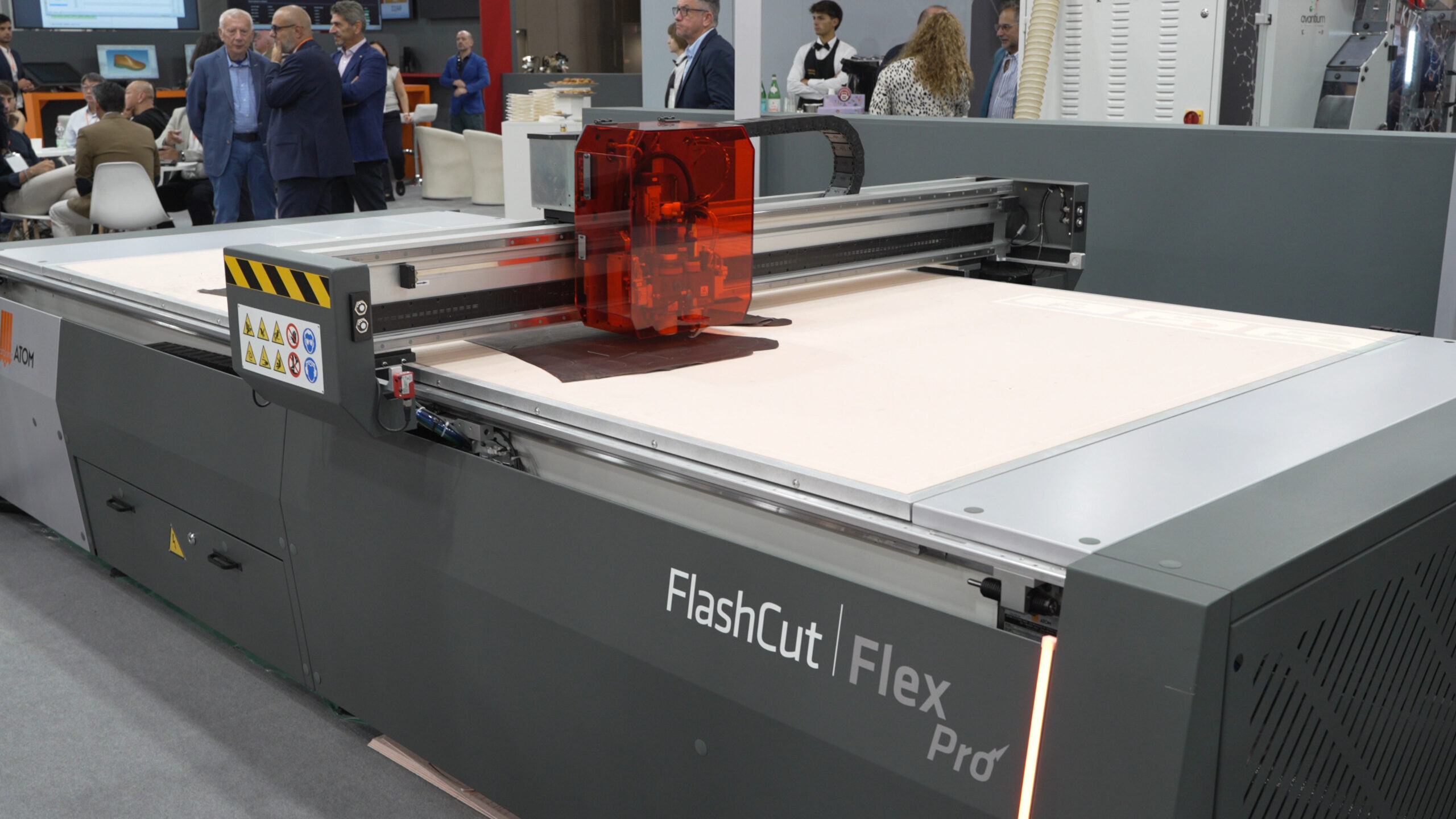 ATOM: Nuovi motori e IA cooperativa con l’esperienza umana