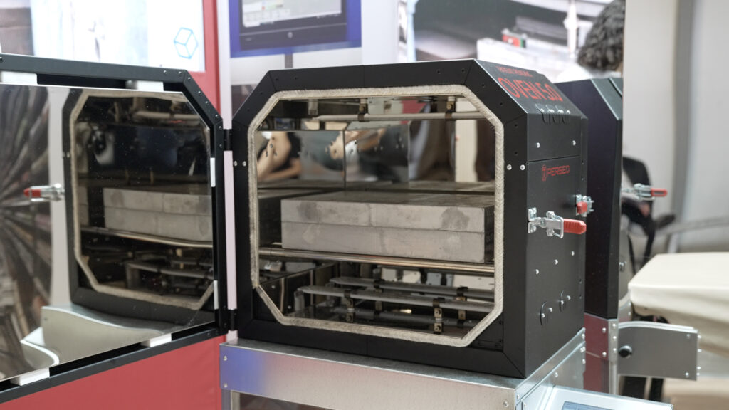 PERSEO CUSTOMIZED AUTOMATIC SYSTEMS: Forno di pre-riscaldamento fuori linea