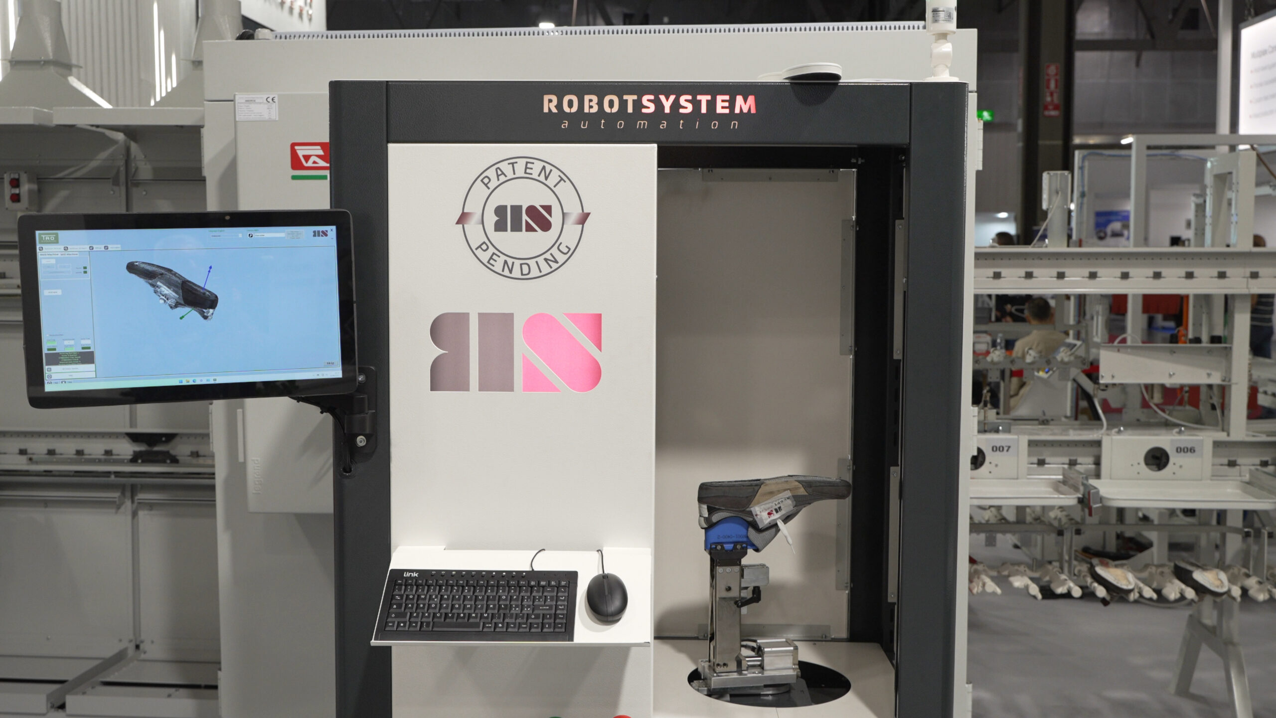 Roboot System Unit ROBOT SYSTEM AUTOMATION: Robotic systems using traditional lasts ...